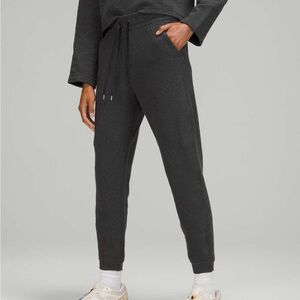 Lululemon Ribbed High-Rise Jogger Sweatpants 25"